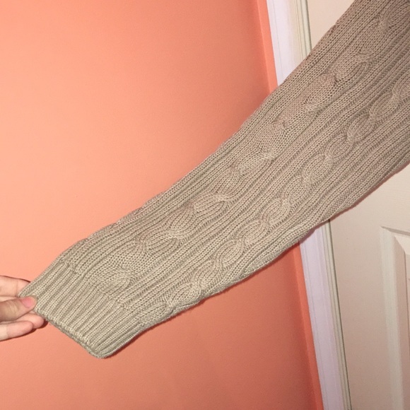 Tan sweater - Picture 2 of 2